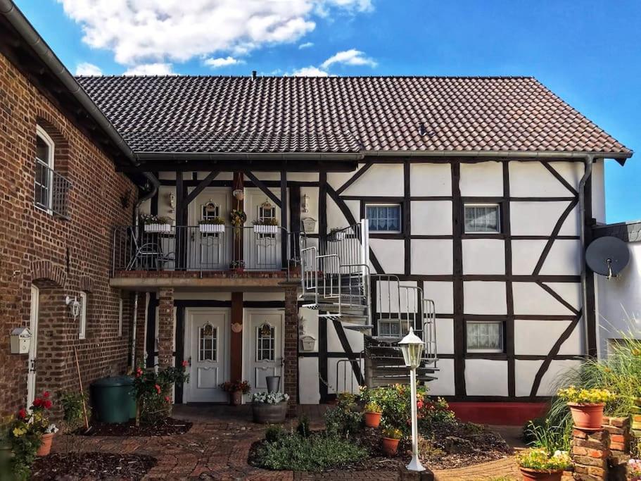 Obergeschosswohnung Mit Ausblick Mechernich Exteriör bild